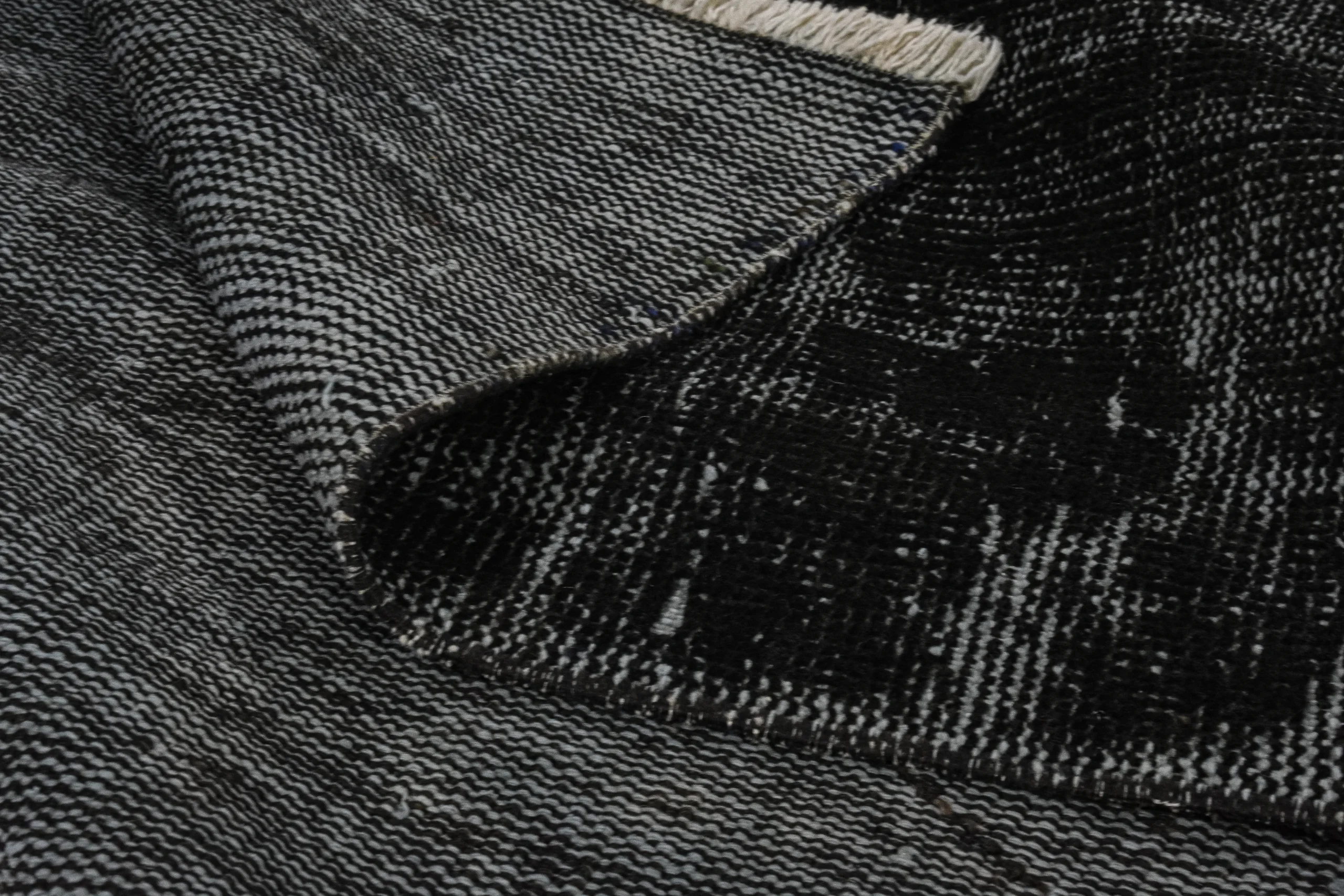 Product Image - Woveniac